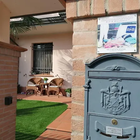 La Donna Con La Valigia Bed and breakfast